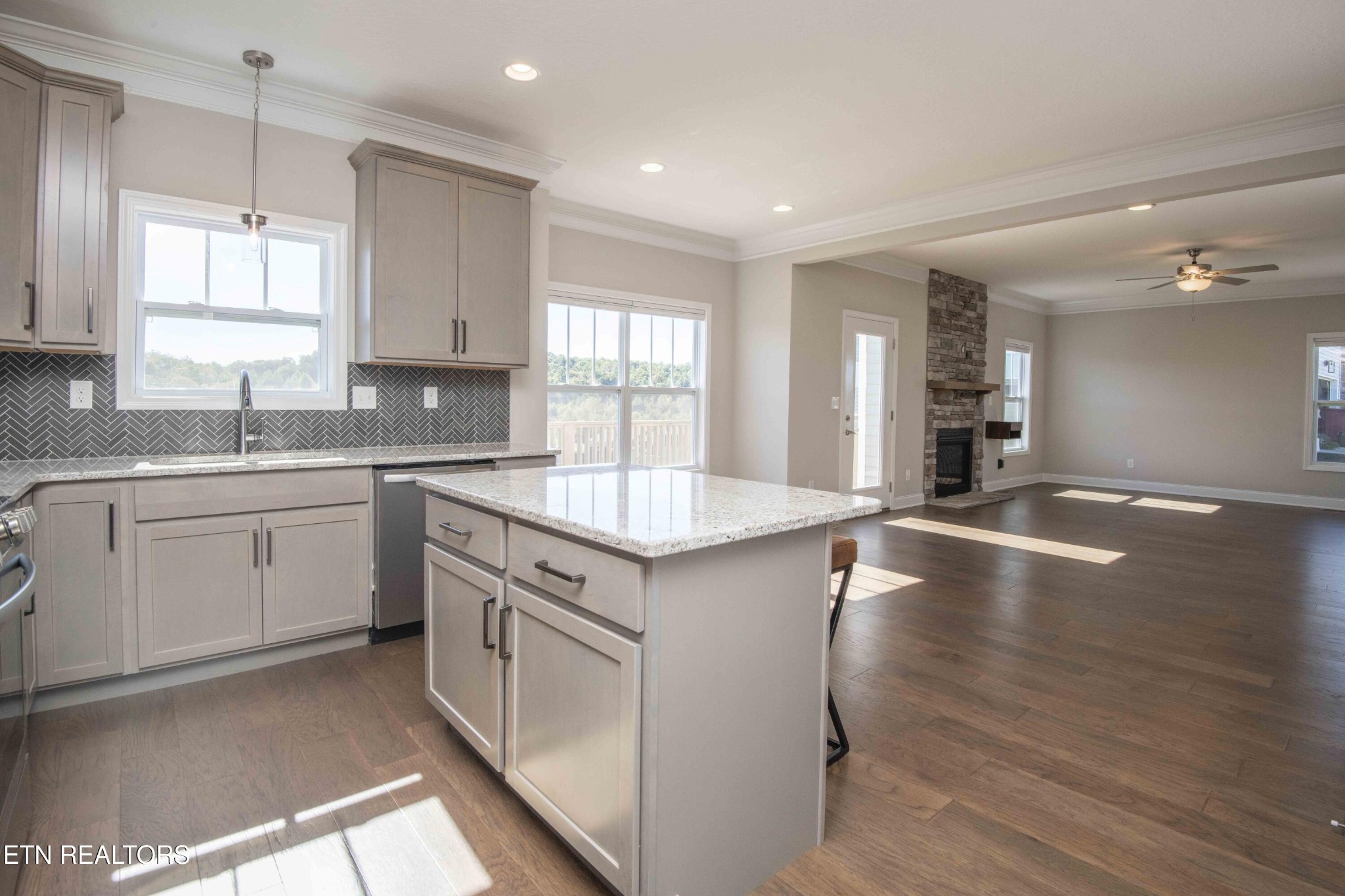 109 Chaseberry Road Oak Ridge, TN 37830 - Photo 6 of 46