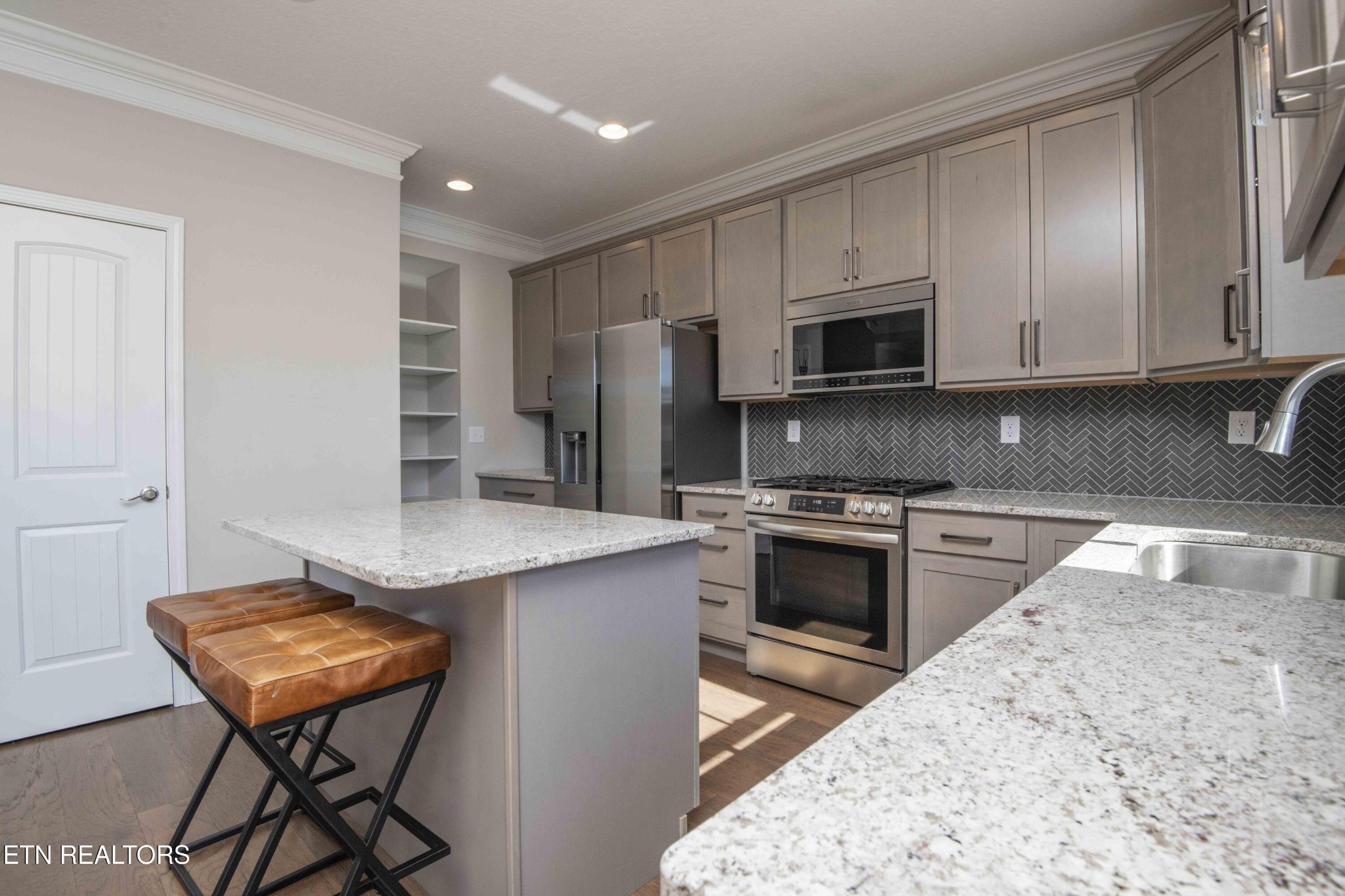 109 Chaseberry Road Oak Ridge, TN 37830 - Photo 7 of 46