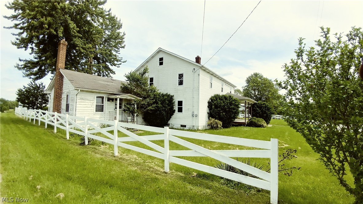 15955 Newcomb Road Middlefield, OH 44062 - Photo 6 of 31