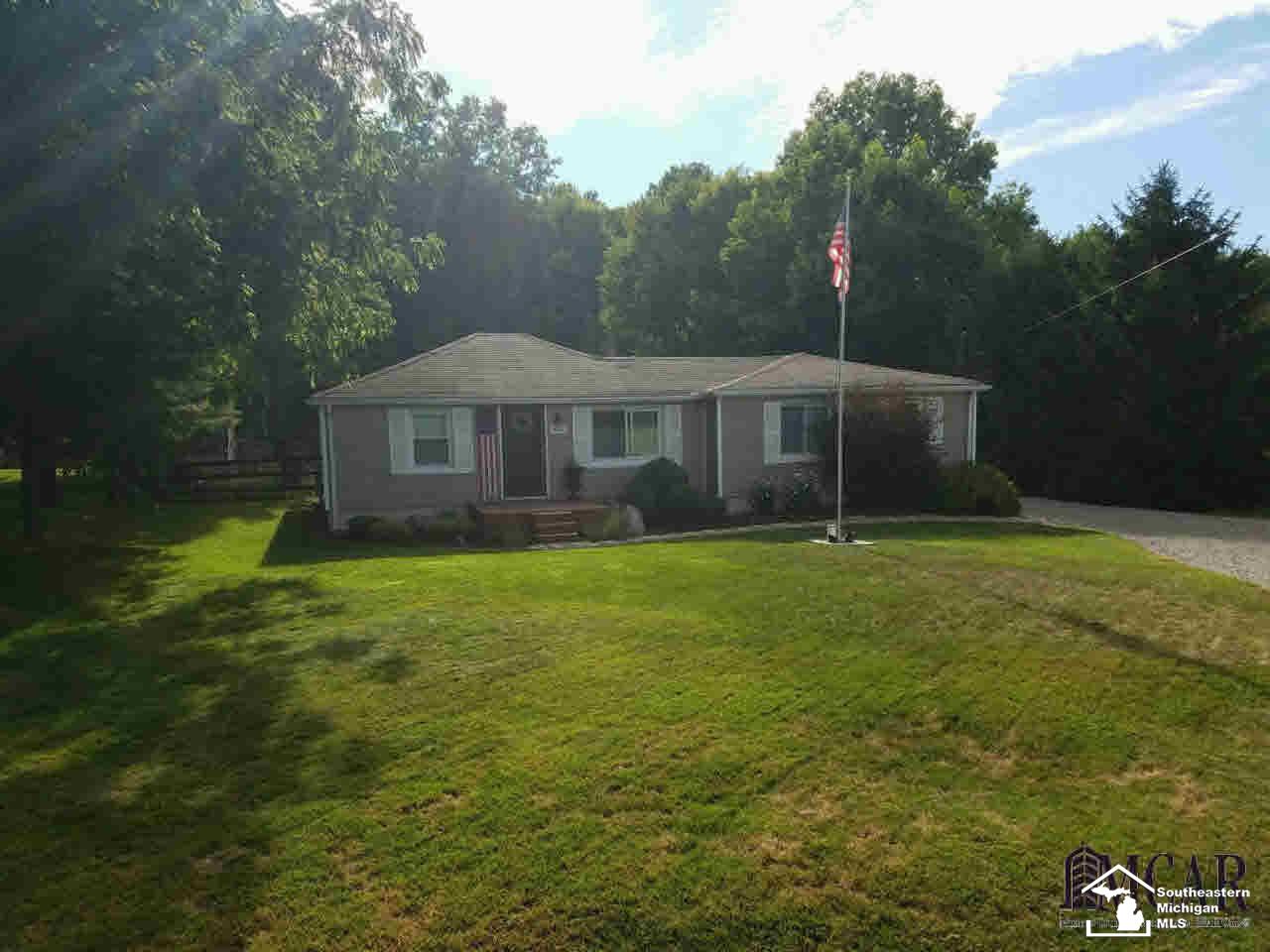 9819 Summerfield Road Temperance, MI 48182 - Photo 2 of 23 Exterior Front