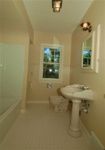 5020 London Road Duluth, MN 55804 - Photo 8 of 9 Gallery Image 8