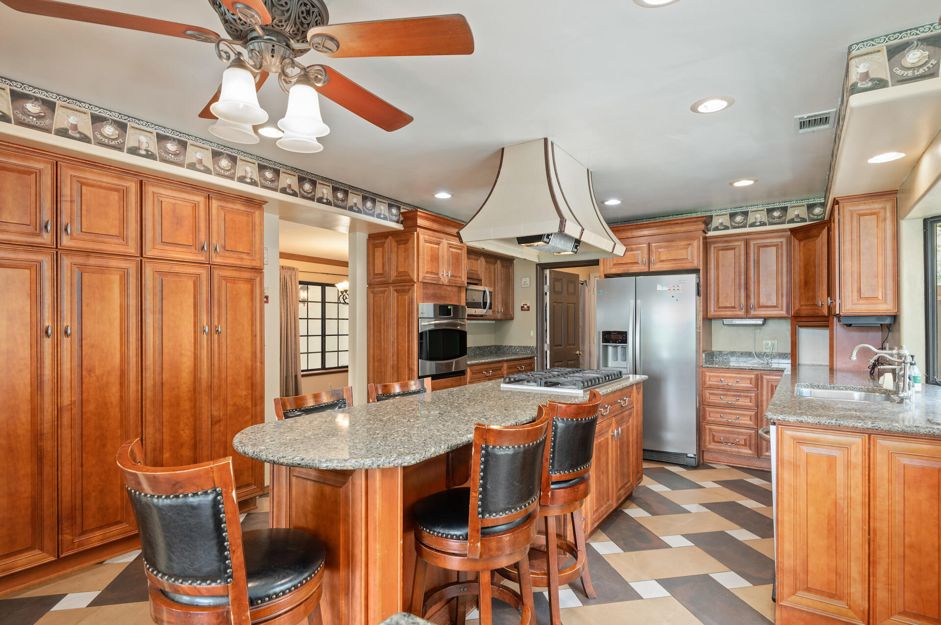 140 Ocean View Avenue Carpinteria, CA 93013 - Photo 13 of 38 13 - Kitchen