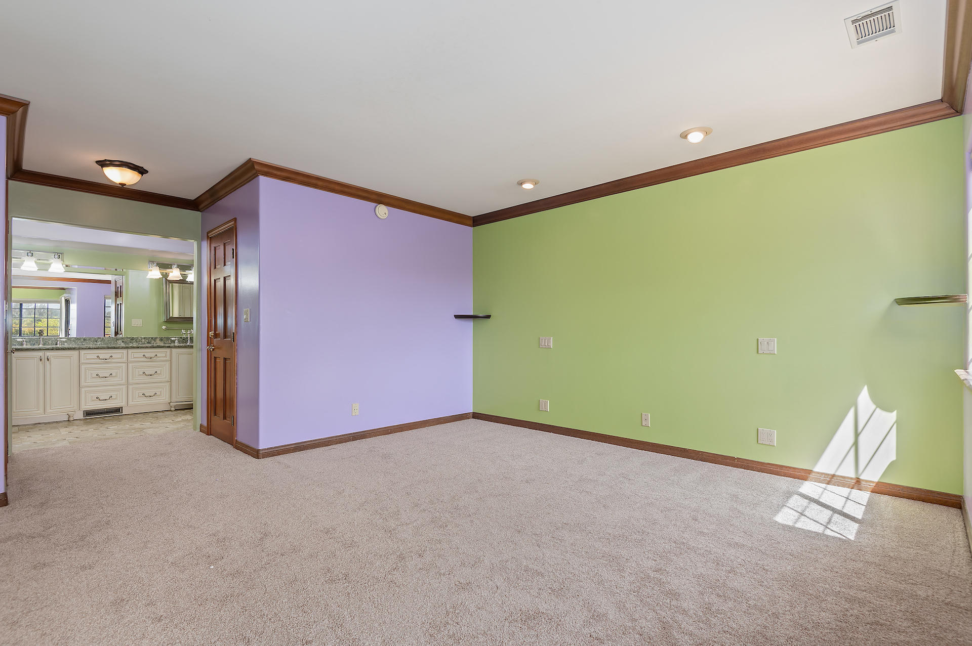 140 Ocean View Avenue Carpinteria, CA 93013 - Photo 23 of 38 23 - Primary Bedroom