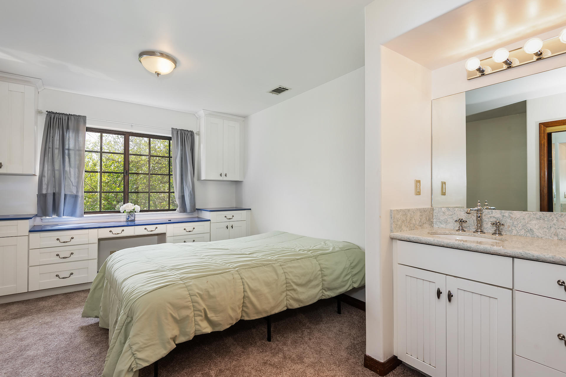 140 Ocean View Avenue Carpinteria, CA 93013 - Photo 31 of 38 31 - Bedroom 4