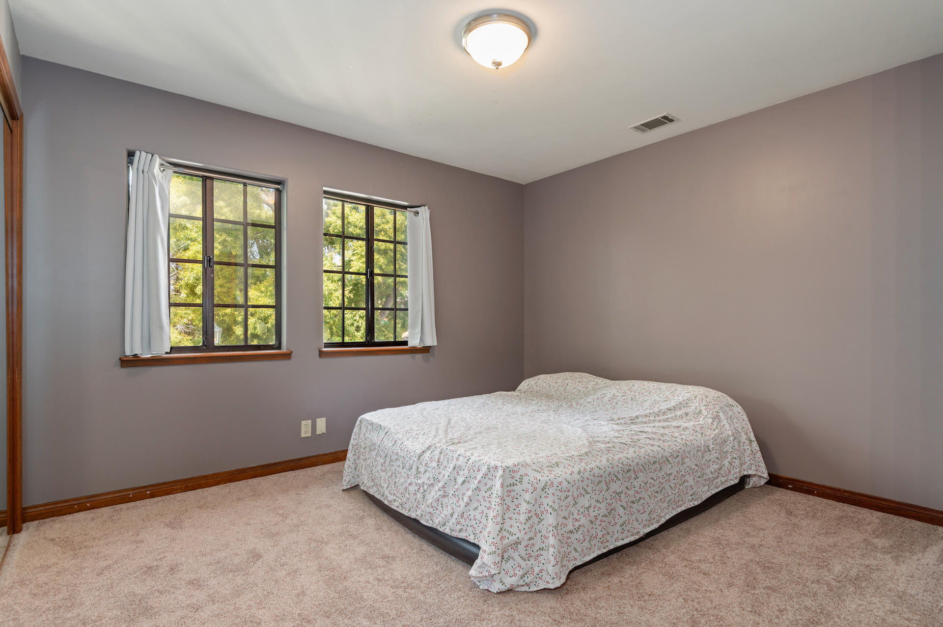 140 Ocean View Avenue Carpinteria, CA 93013 - Photo 32 of 38 32 - Bedroom 5