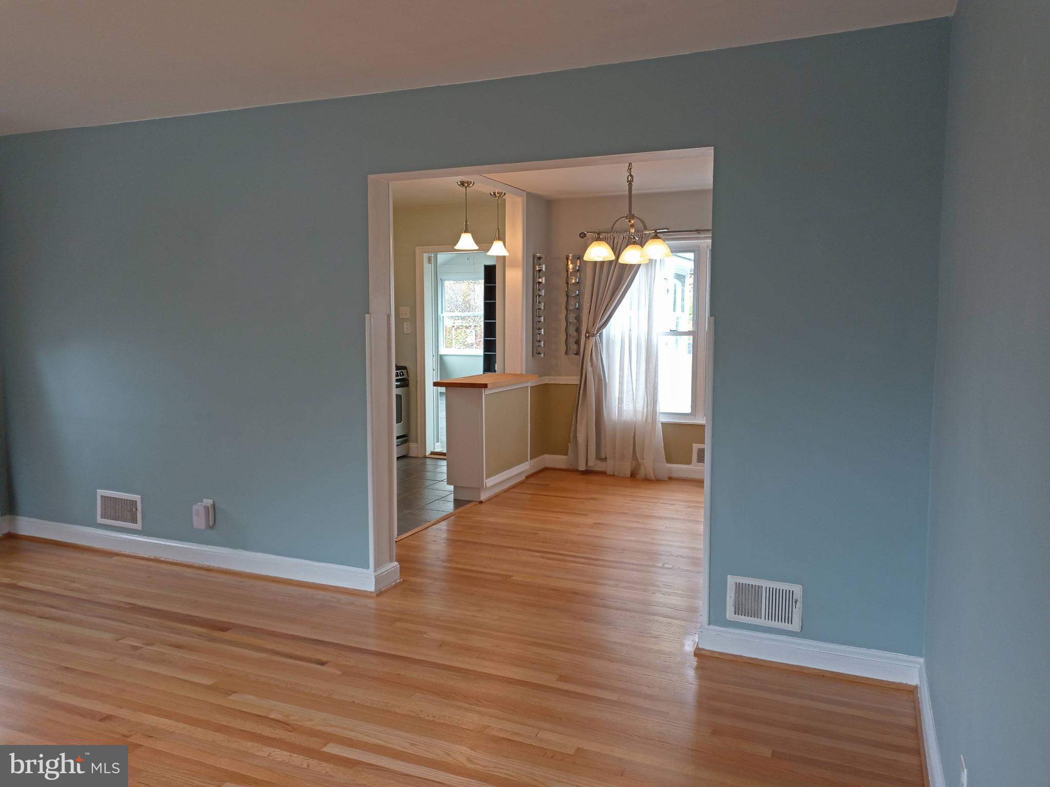 11305 Galt Avenue Silver Spring, MD 20902 - Photo 11 of 32