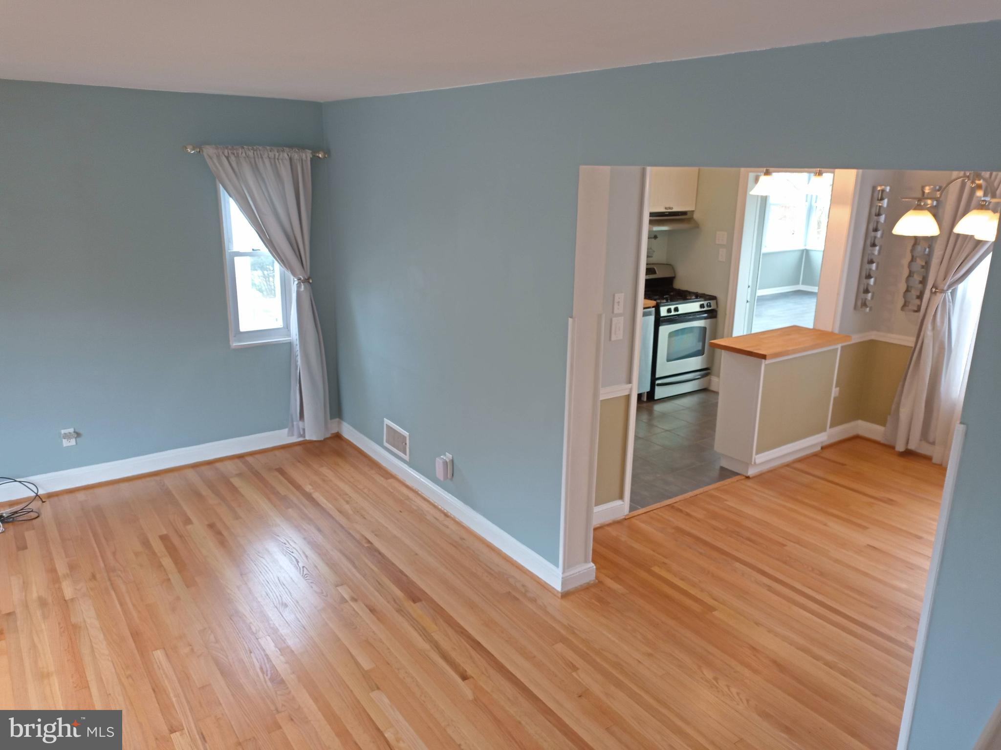 11305 Galt Avenue Silver Spring, MD 20902 - Photo 14 of 32