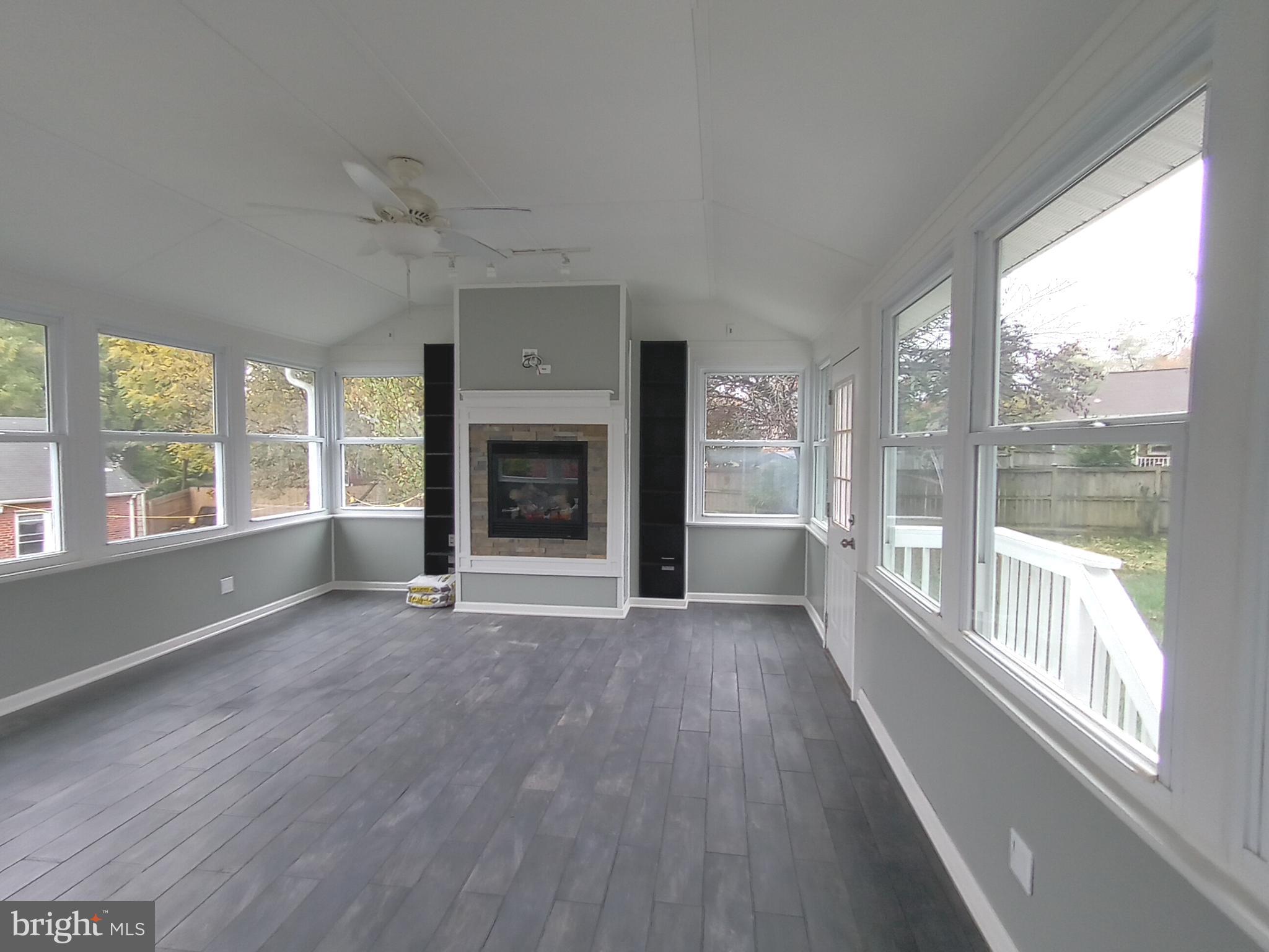 11305 Galt Avenue Silver Spring, MD 20902 - Photo 2 of 32 LARGE SUN DRENCHED room at the back of the house