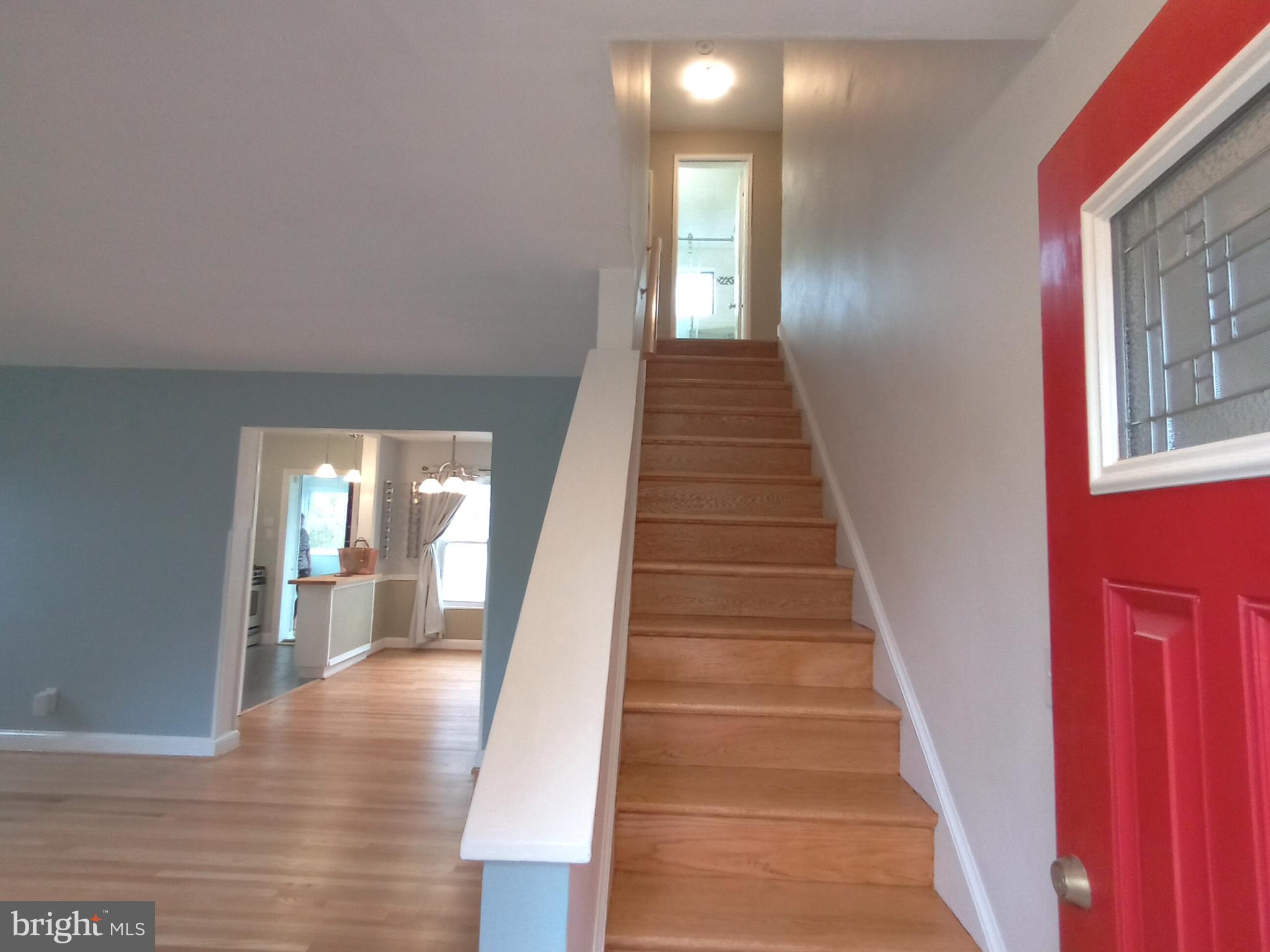 11305 Galt Avenue Silver Spring, MD 20902 - Photo 21 of 32 Stairway to upper level