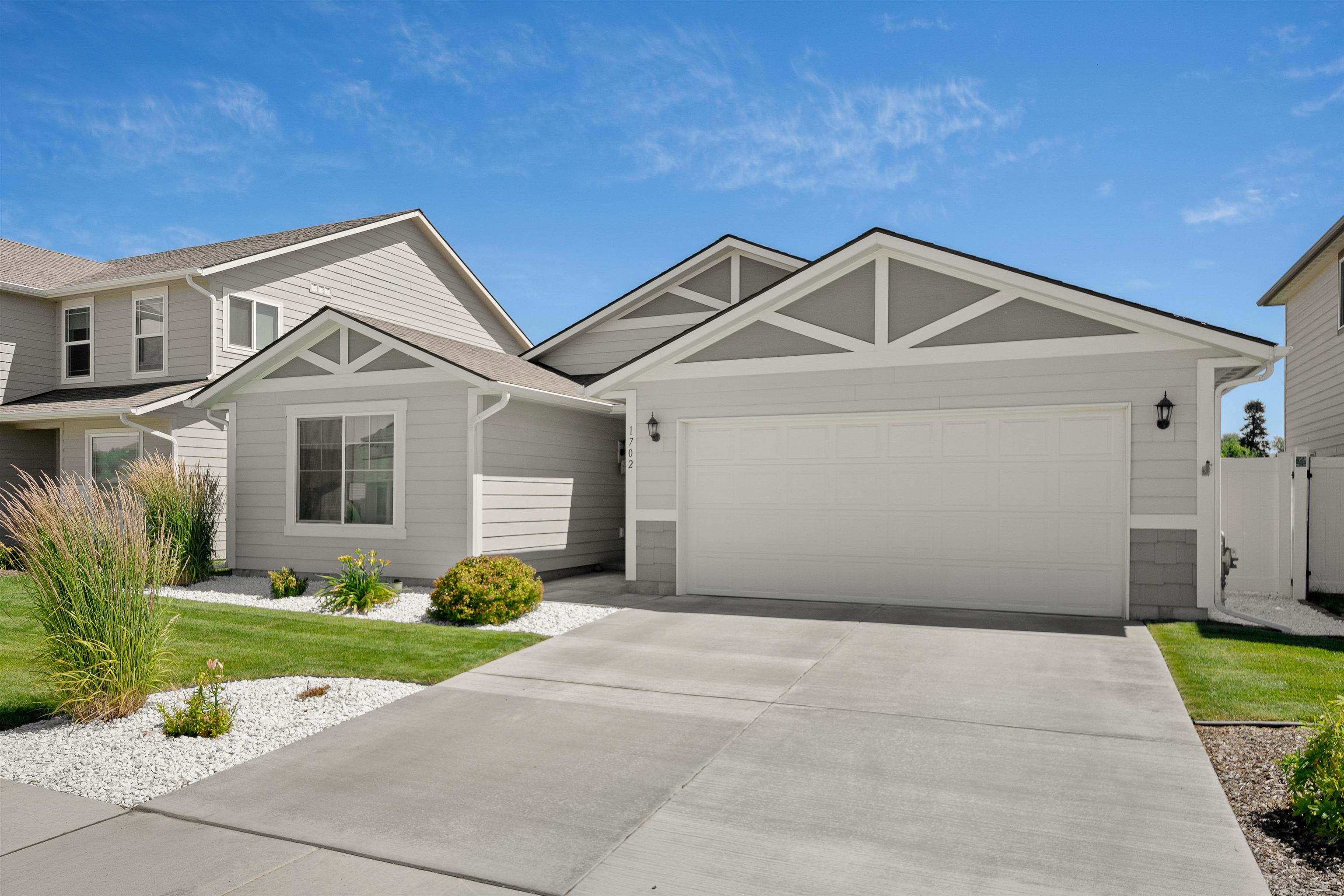 1702 North Arties Road Spokane Valley, WA 99016 - Photo 2 of 29