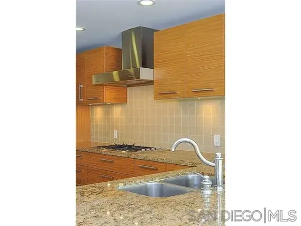 $4,800 | 1431 Pacific Highway, Unit 414, San Diego, CA 92101