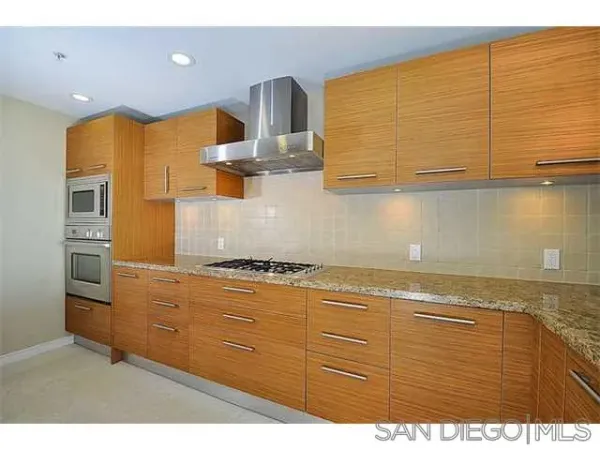 $4,800 | 1431 Pacific Highway, Unit 414, San Diego, CA 92101