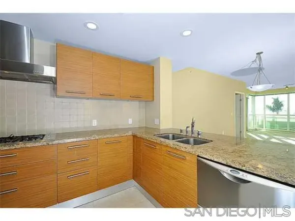$4,800 | 1431 Pacific Highway, Unit 414, San Diego, CA 92101