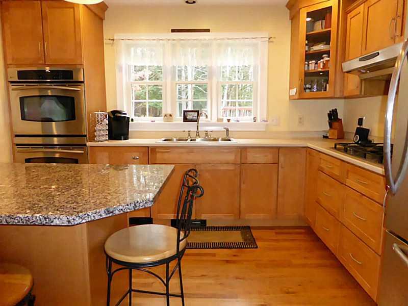 38 Lord Road Buxton, ME 04093 - Photo 4 of 31 Kitchen.
