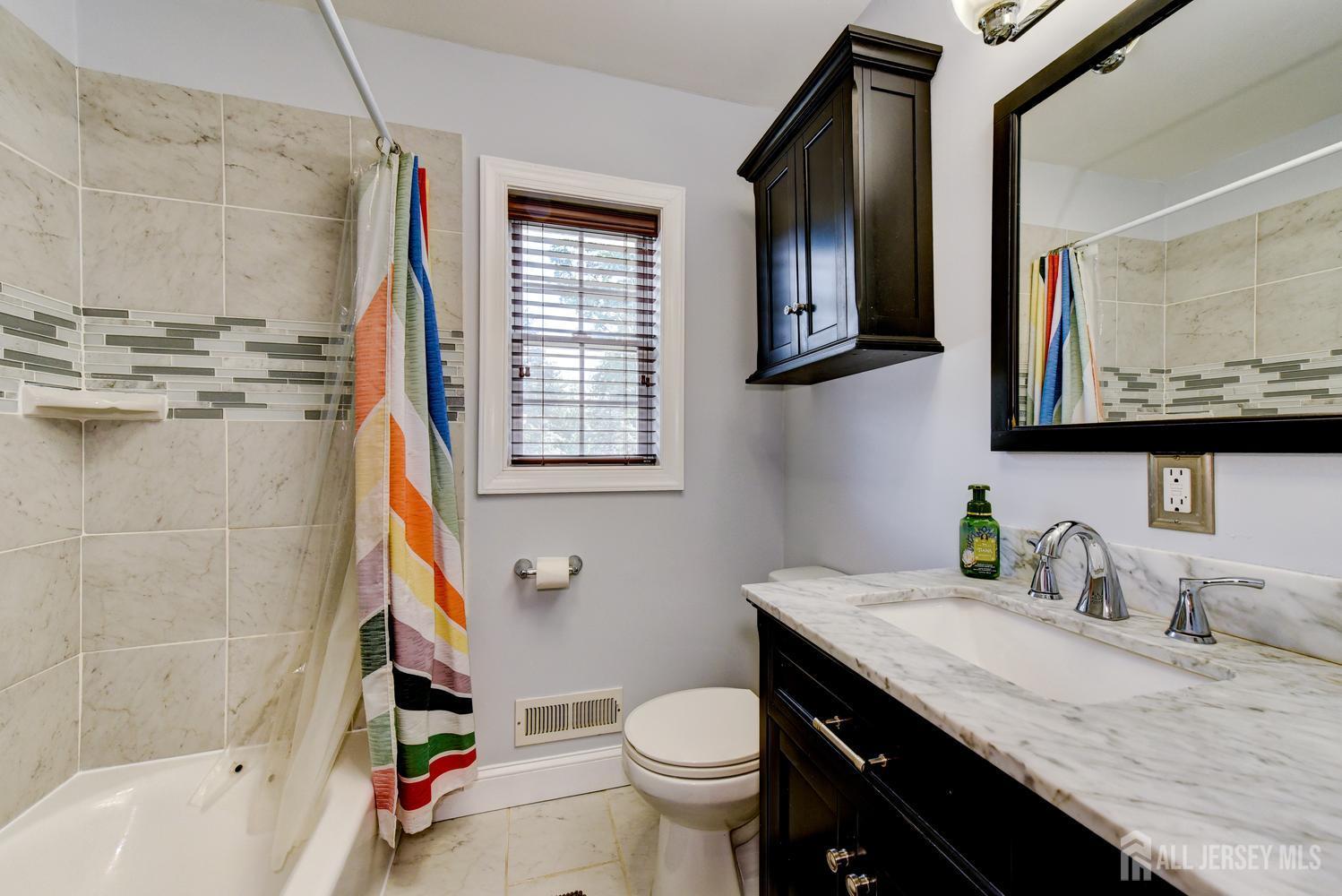 17 Sand Road Milltown, NJ 08850 - Photo 19 of 36