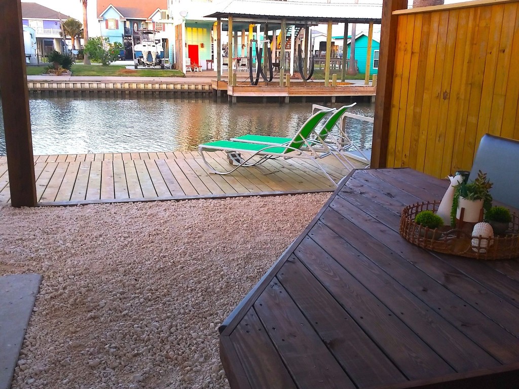 1256 Resort Road Crystal Beach, TX 77650 - Photo 5 of 21 Direct access to Intracoastal Waterway all year round.