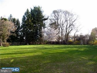 521 Atterbury Road Villanova, PA 19085 - Photo 12 of 12