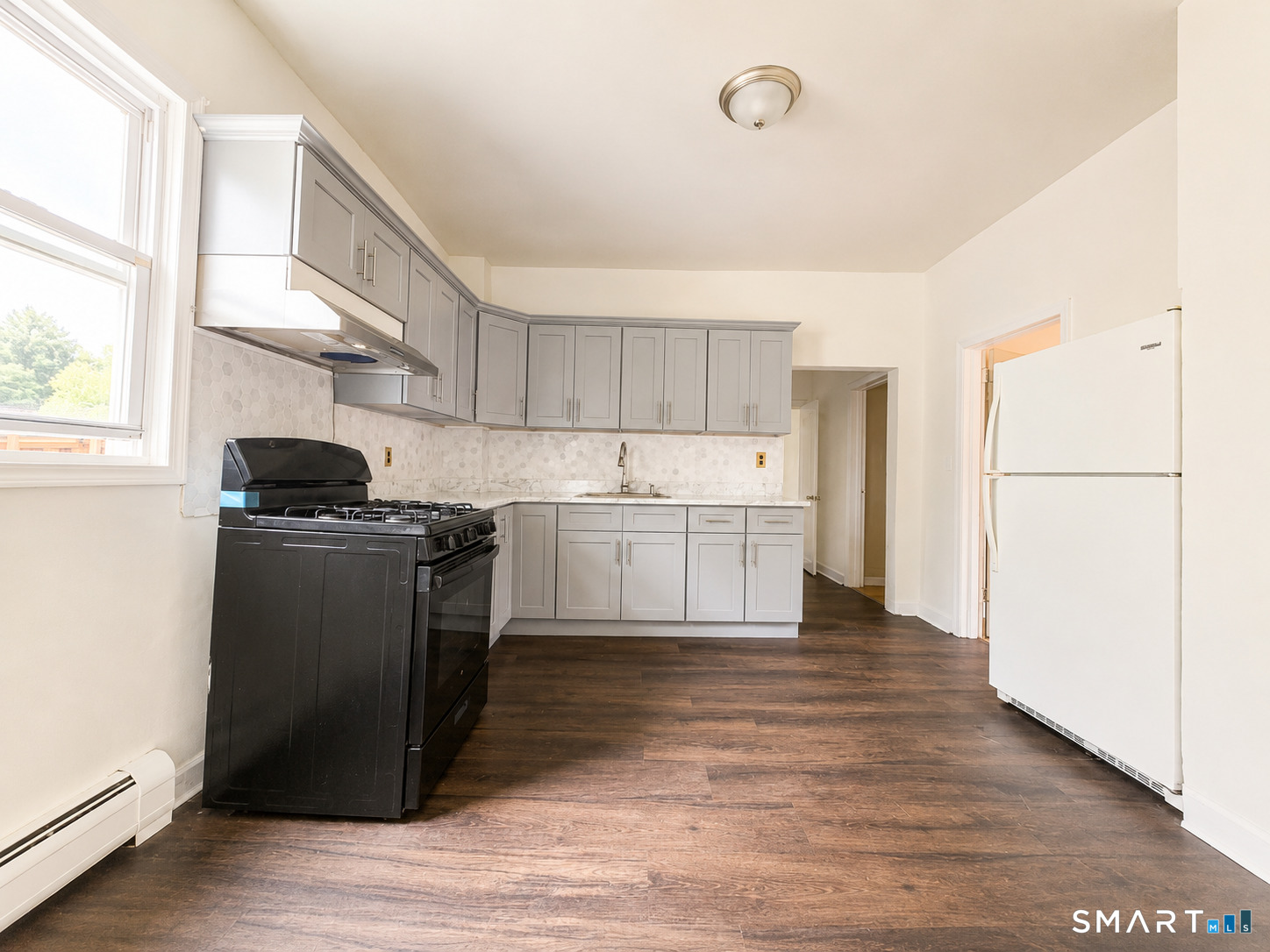 3 Spring Hill Avenue Norwalk, CT 06850 - Photo 8 of 23