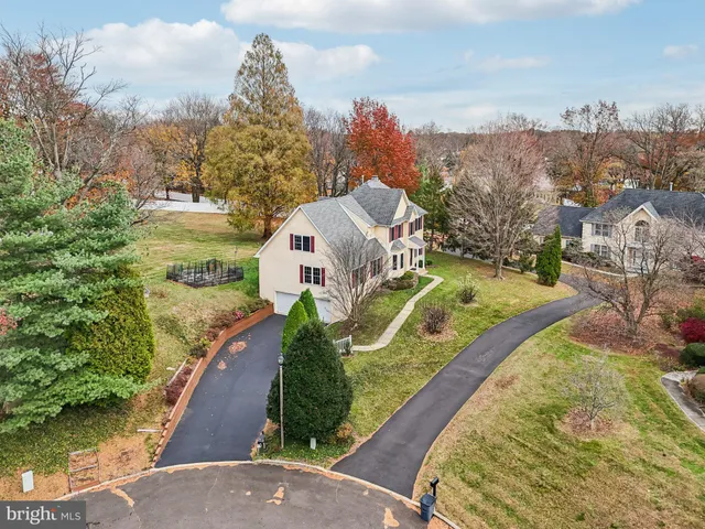 $869,900 | 3530 Greg Lane, Huntingdon Valley, PA 19006