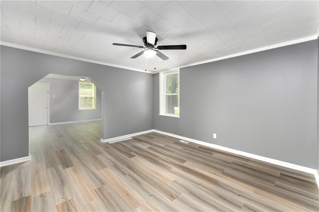 782 Pottawatomie Street Leavenworth, KS 66048 - Photo 9 of 27