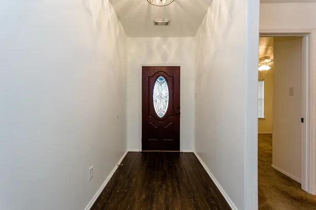 $1,995 | 2834 Trinity Glen Lane, Houston, TX 77047