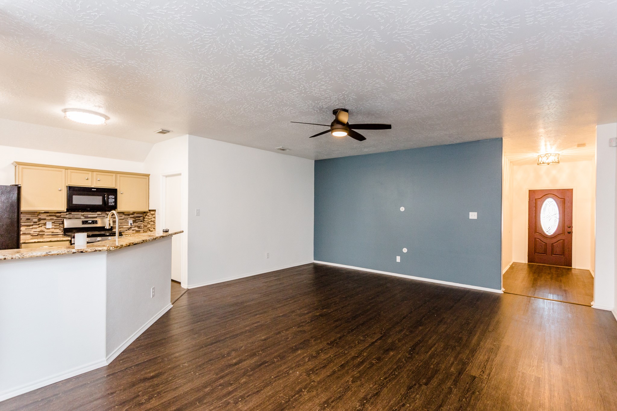 2834 Trinity Glen Lane Houston, TX 77047 - Photo 5 of 30