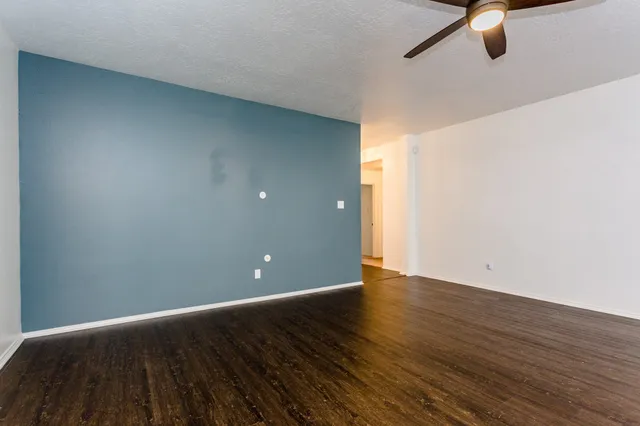 $1,995 | 2834 Trinity Glen Lane, Houston, TX 77047