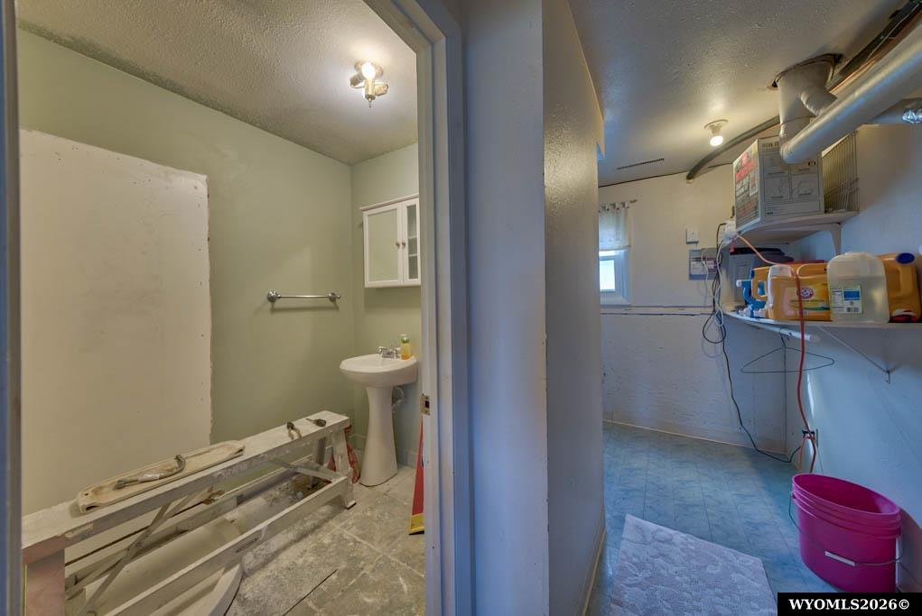 1834 Circle Road Worland, WY 82401 - Photo 35 of 46