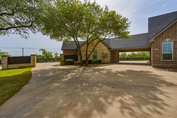 $999,900 | 4317 La Hacienda Drive, Abilene, TX 79602