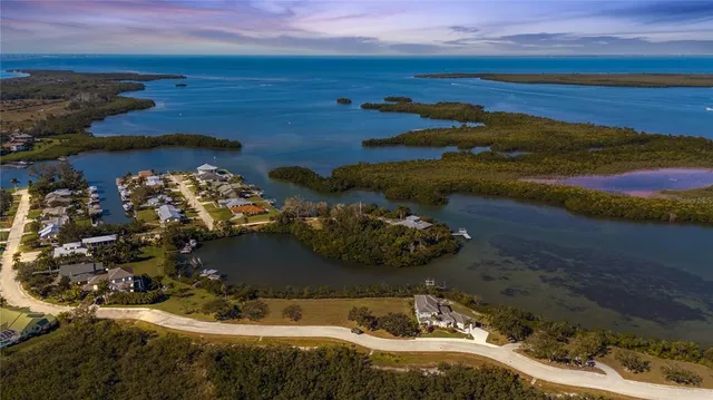 $1,350,000 | 4208 Redfish Court, Palmetto, FL 34221