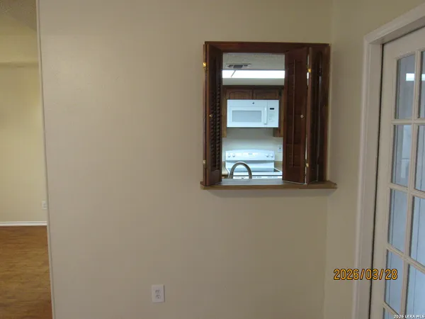 $1,700 | 13815 Parksite Woods, San Antonio, TX 78249