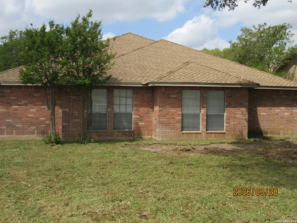 $1,700 | 13815 Parksite Woods, San Antonio, TX 78249