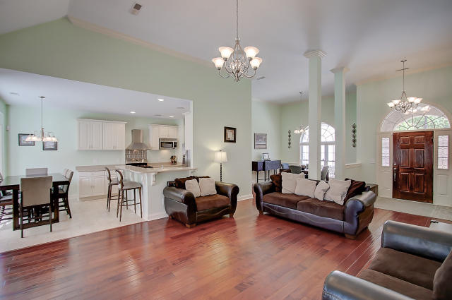 179 Greyback Road Summerville, SC 29483 - Photo 12 of 39 179 Greyback (21)0021