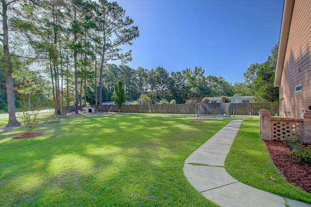 179 Greyback Road Summerville, SC 29483 - Photo 3 of 39 179 Greyback (5)0005