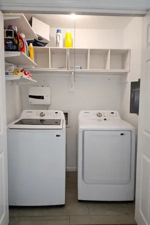 $2,250 | 810 Augusta Drive, Unit 810, Houston, TX 77057