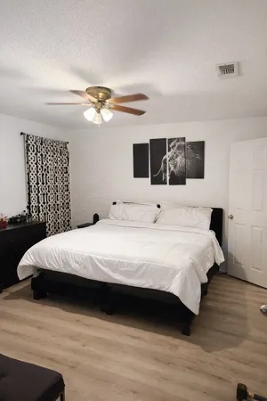 $2,250 | 810 Augusta Drive, Unit 810, Houston, TX 77057