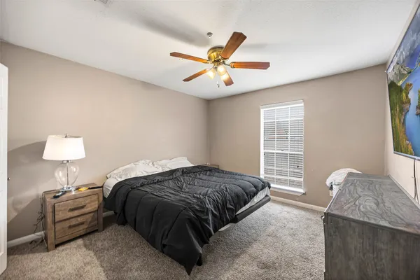 $2,250 | 810 Augusta Drive, Unit 810, Houston, TX 77057