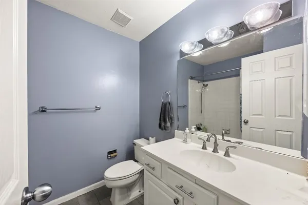 $2,250 | 810 Augusta Drive, Unit 810, Houston, TX 77057