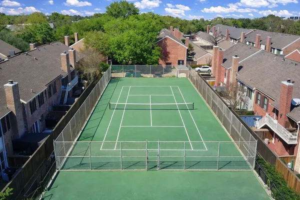 $2,250 | 810 Augusta Drive, Unit 810, Houston, TX 77057