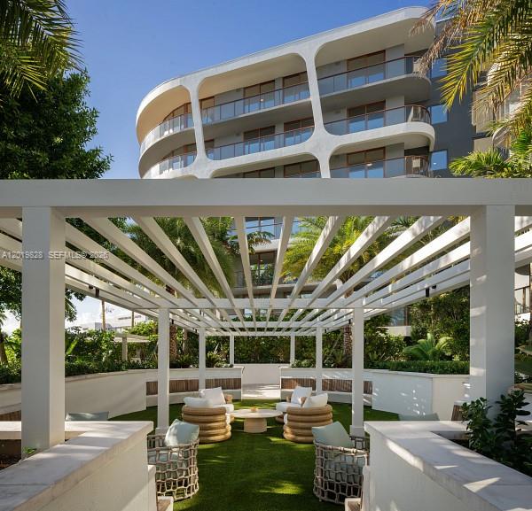 3900 Alton Road, Unit 823 Miami Beach, FL 33140 - Photo 33 of 35