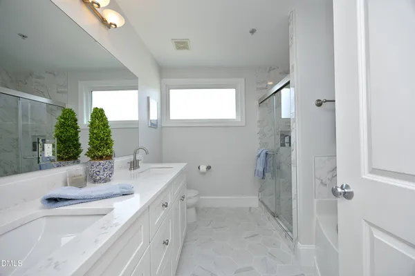 $725,000 | 400 West Rosemary Street, Unit 111, Chapel Hill, NC 27516