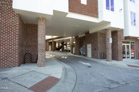 $725,000 | 400 West Rosemary Street, Unit 111, Chapel Hill, NC 27516