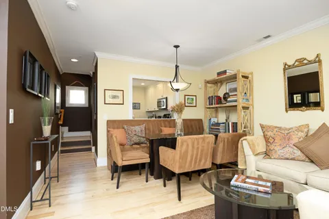 $725,000 | 400 West Rosemary Street, Unit 111, Chapel Hill, NC 27516