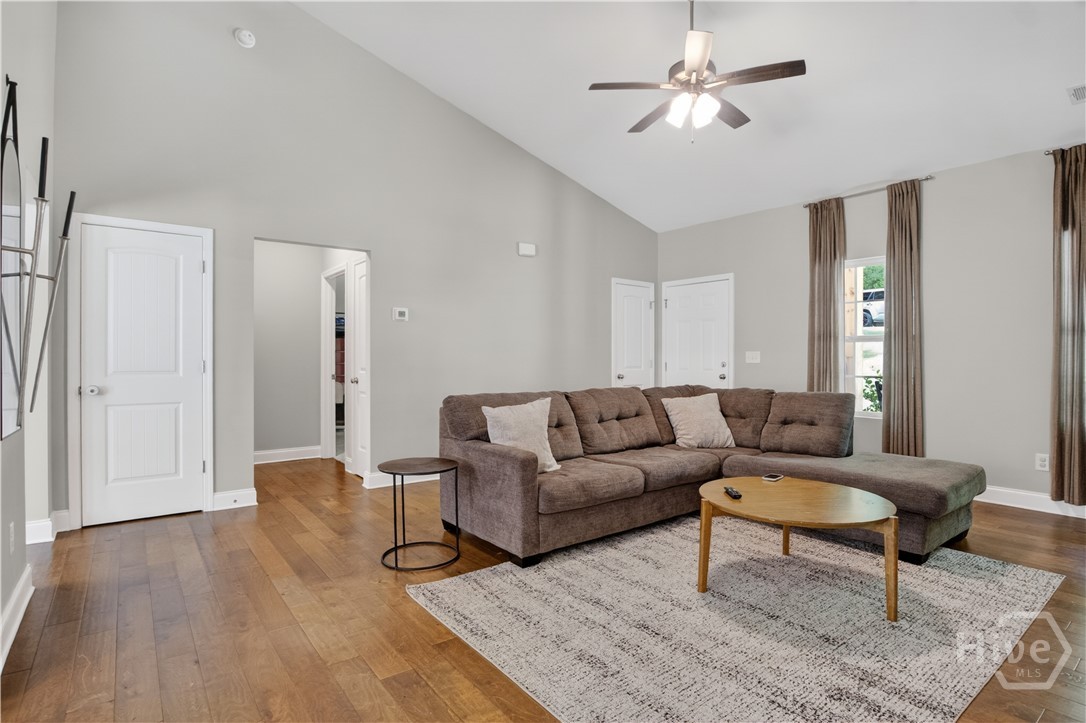 584 Tuxedo Drive Commerce, GA 30530 - Photo 4 of 31