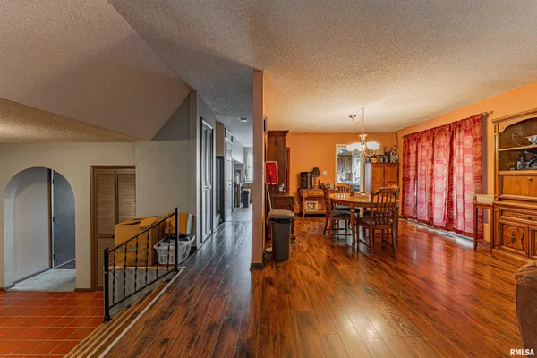 $255,000 | 194 Timber Lane, Mount Pulaski, IL 62548