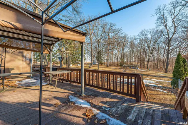 $269,000 | 194 Timber Lane, Mount Pulaski, IL 62548