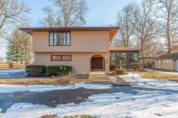 $255,000 | 194 Timber Lane, Mount Pulaski, IL 62548