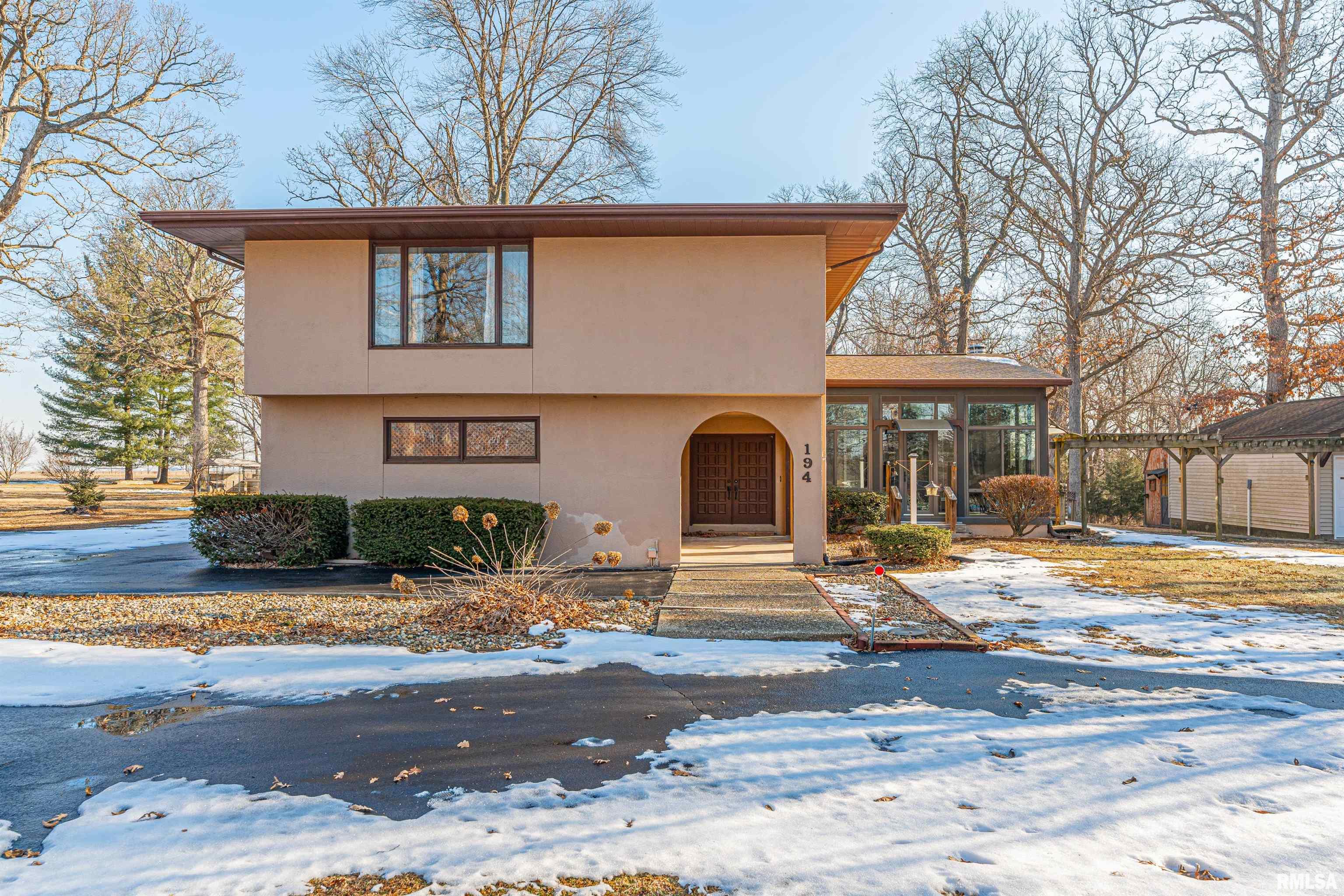 194 Timber Lane Mount Pulaski, IL 62548 - Photo 6 of 50