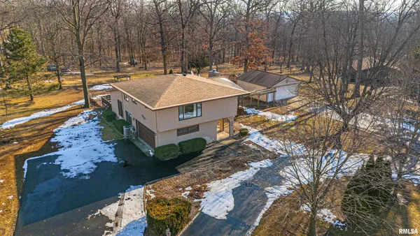 $255,000 | 194 Timber Lane, Mount Pulaski, IL 62548