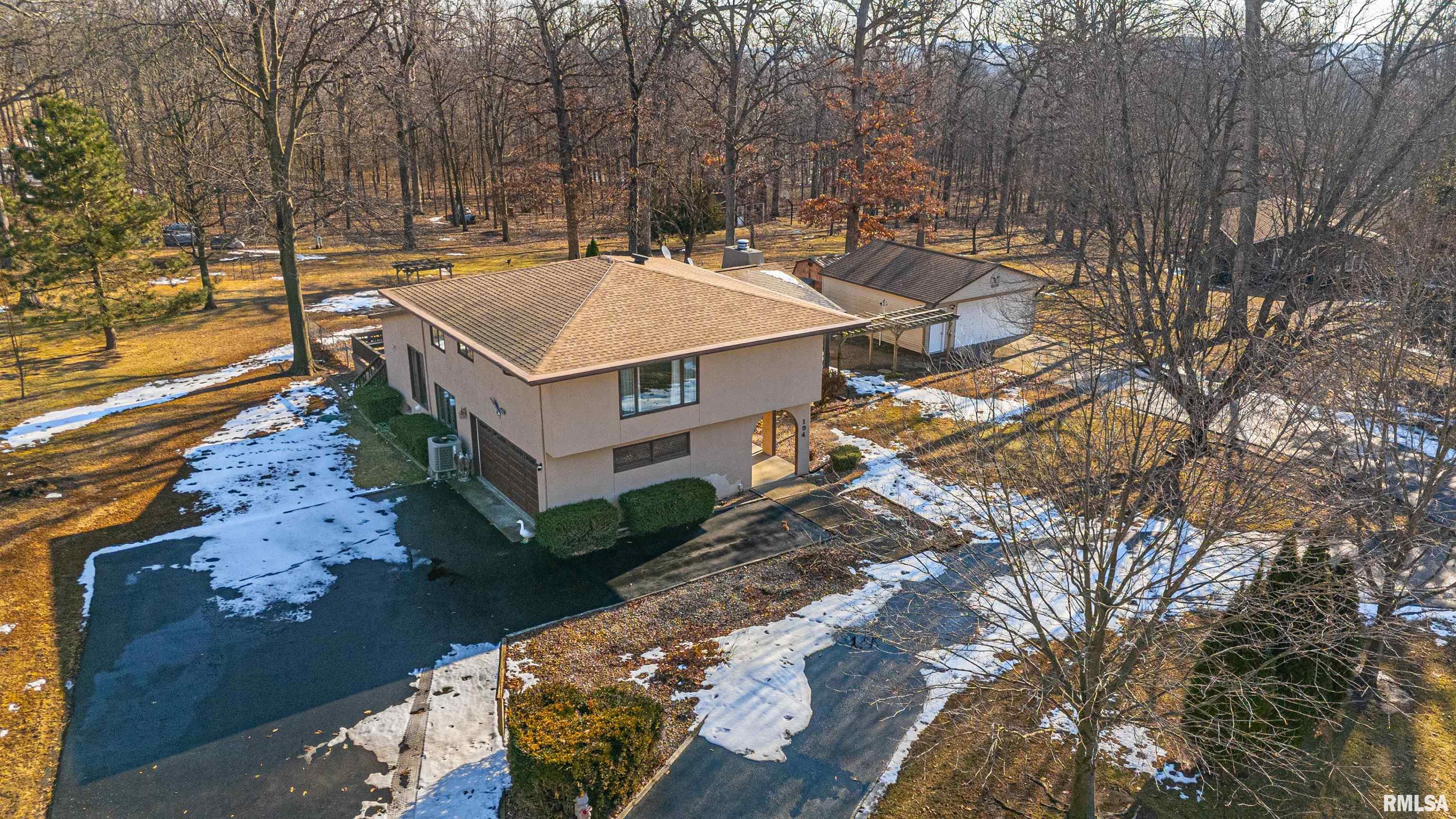 194 Timber Lane Mount Pulaski, IL 62548 - Photo 7 of 50